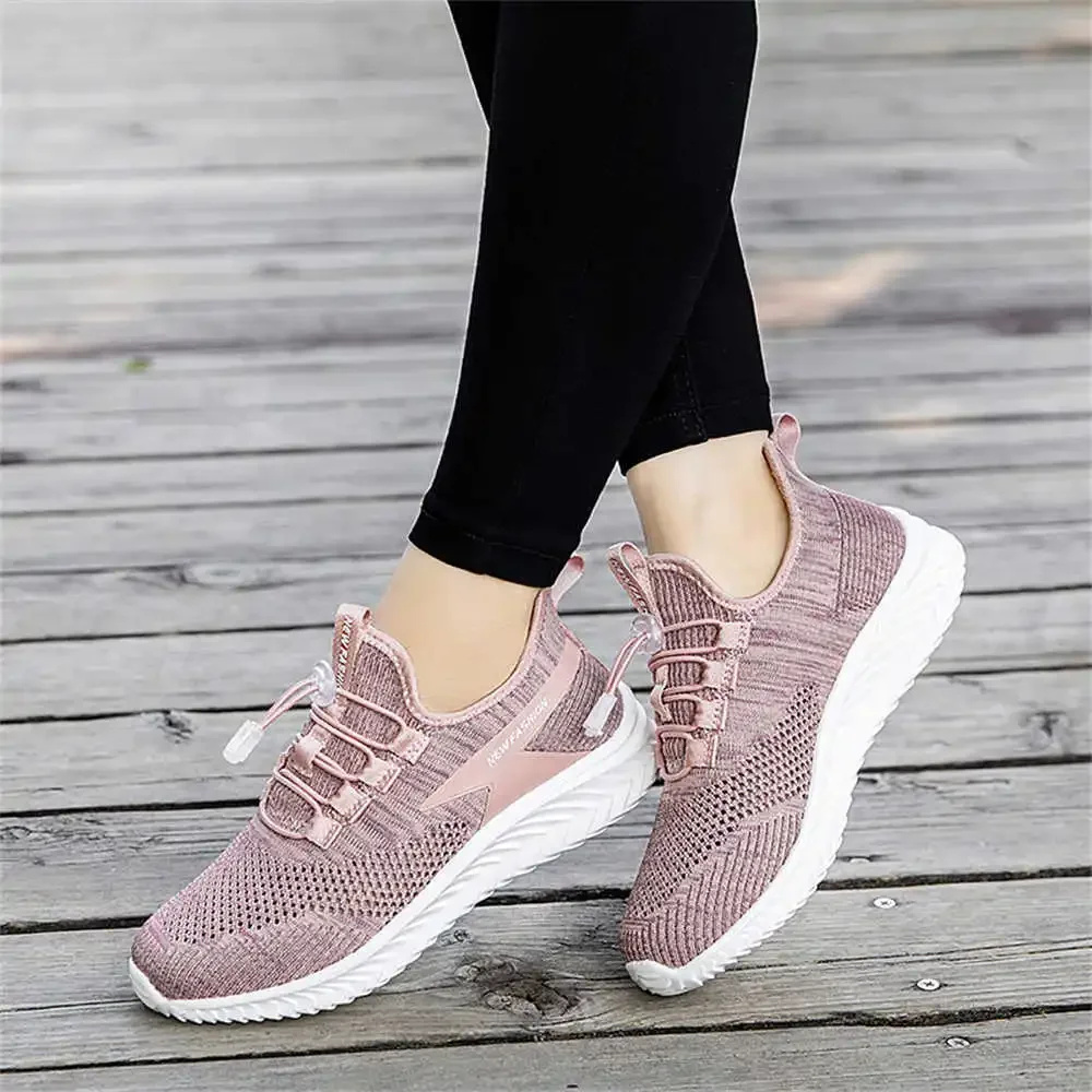 Herbst Belüftung Frauen Tennis Sport Basketball Korb Turnschuhe Weiße Und Schwarze Schuhe Lustige Ziemlich Drop Shipping Korb