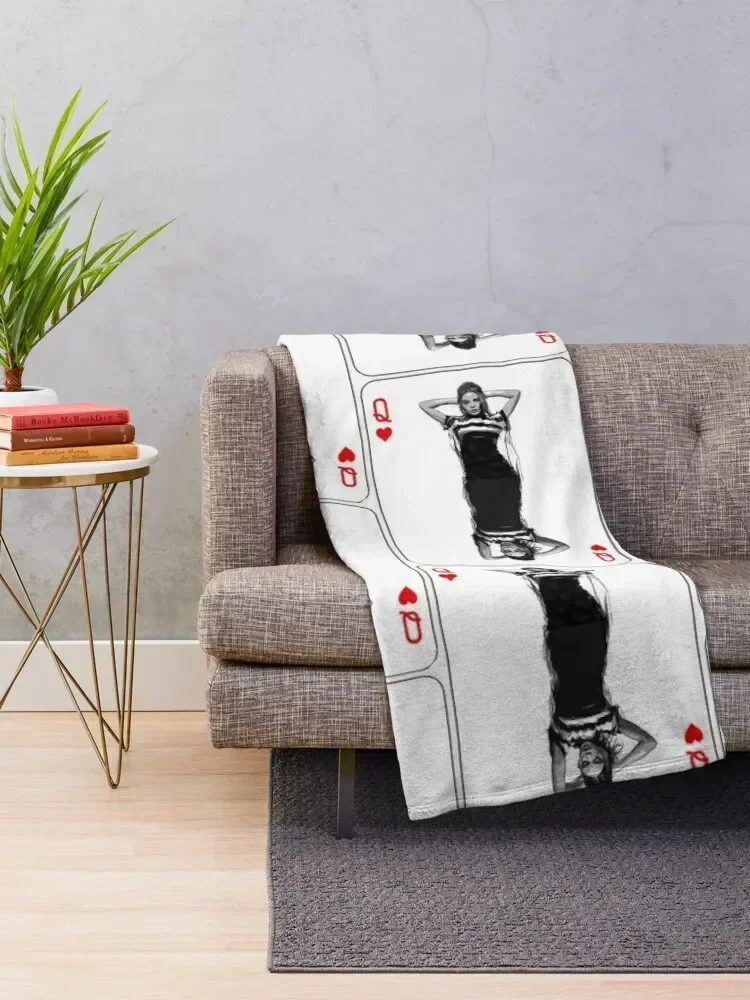 Kylie Minogue - The Queen Of Hearts Throw Blanket decorative Bed linens Blankets