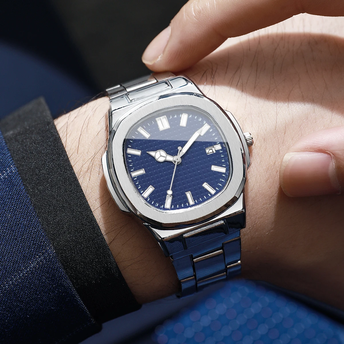 1PC เซอร์ไพรส์นาฬิกาลึกลับ Blind Box-Fashion Square Men Business Watches Simple Calendar Quartz Watch Reloj Hombre(ไม่มีกล่อง)