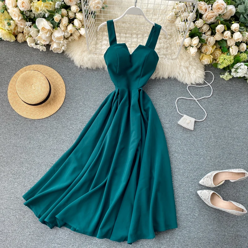 Retro Fashion Solid Color Waist Closing Slim Fit V-Neck Pleated Long Dress Women's Summer New Open Back Design A-line Dresses