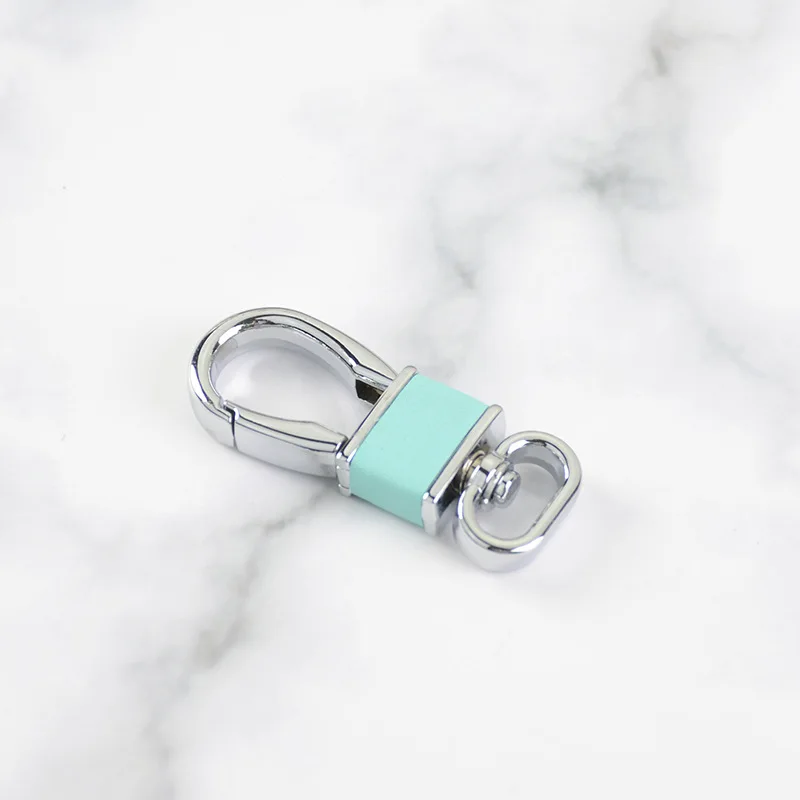 Car Key chain Ring High Quality Durable Buckle Belt Pendant Key Chain Organizer Pretty Business Gift for Friend