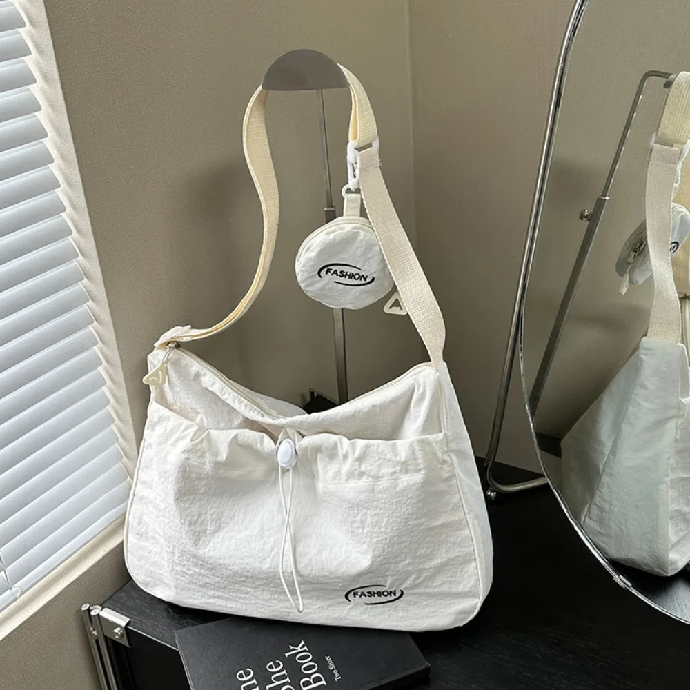 

Popular Casual Nylon Shoulder Bag Leightweight Zipper Drawstring Crossbody Bag Solid Color Large Capacity Commuting Bag Travel