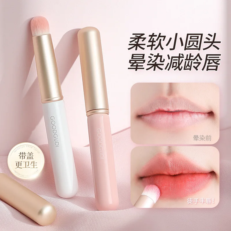Aesthetic Portable Lip Brush with Cap, Mini Round Blending Applicator for Lipstick & Concealer, Viral Makeup Tool