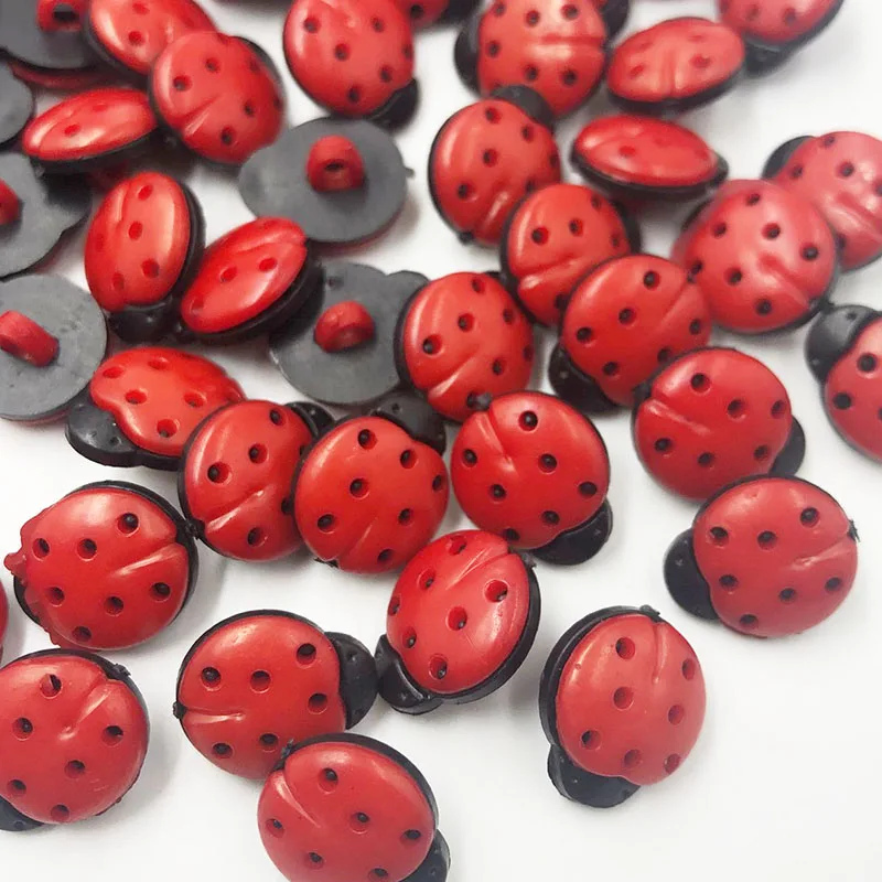 50/100Pcs Red ladybug DIY Kid\'s appliques/craft/sewing buttons PT64