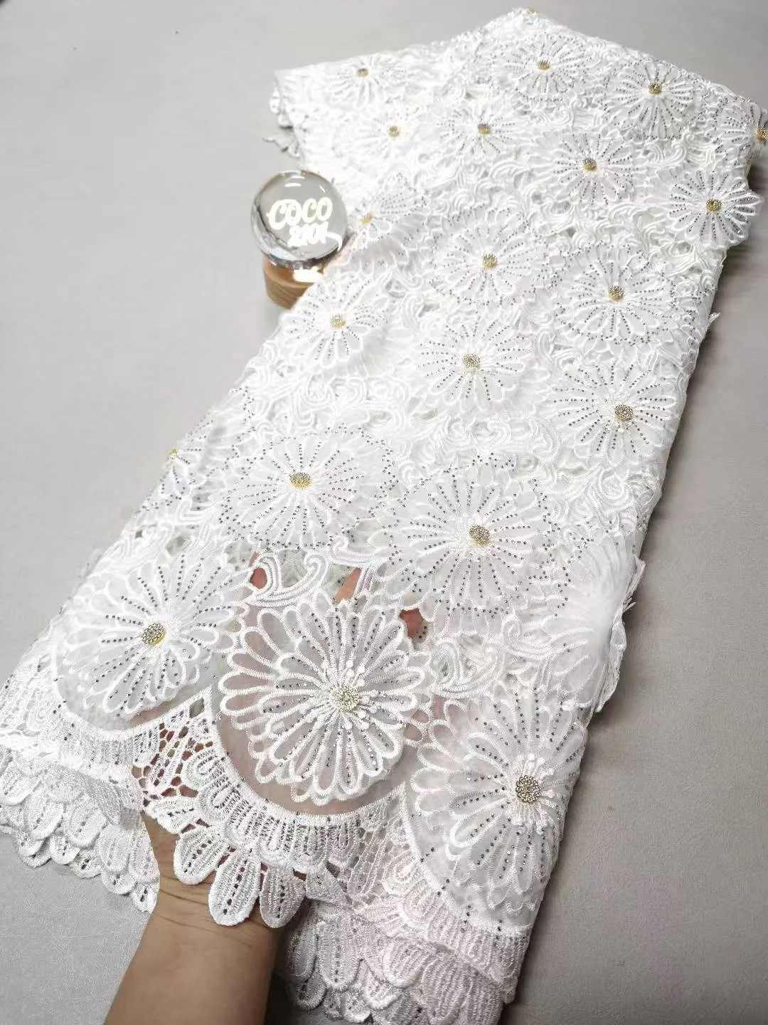 

Высококачественная нигерийская хлопковая ткань с пайетками и вышивкой, кружево из тюля для свадебных и праздничных платьев, шифон, 5 ярдов, XL175 (2026)