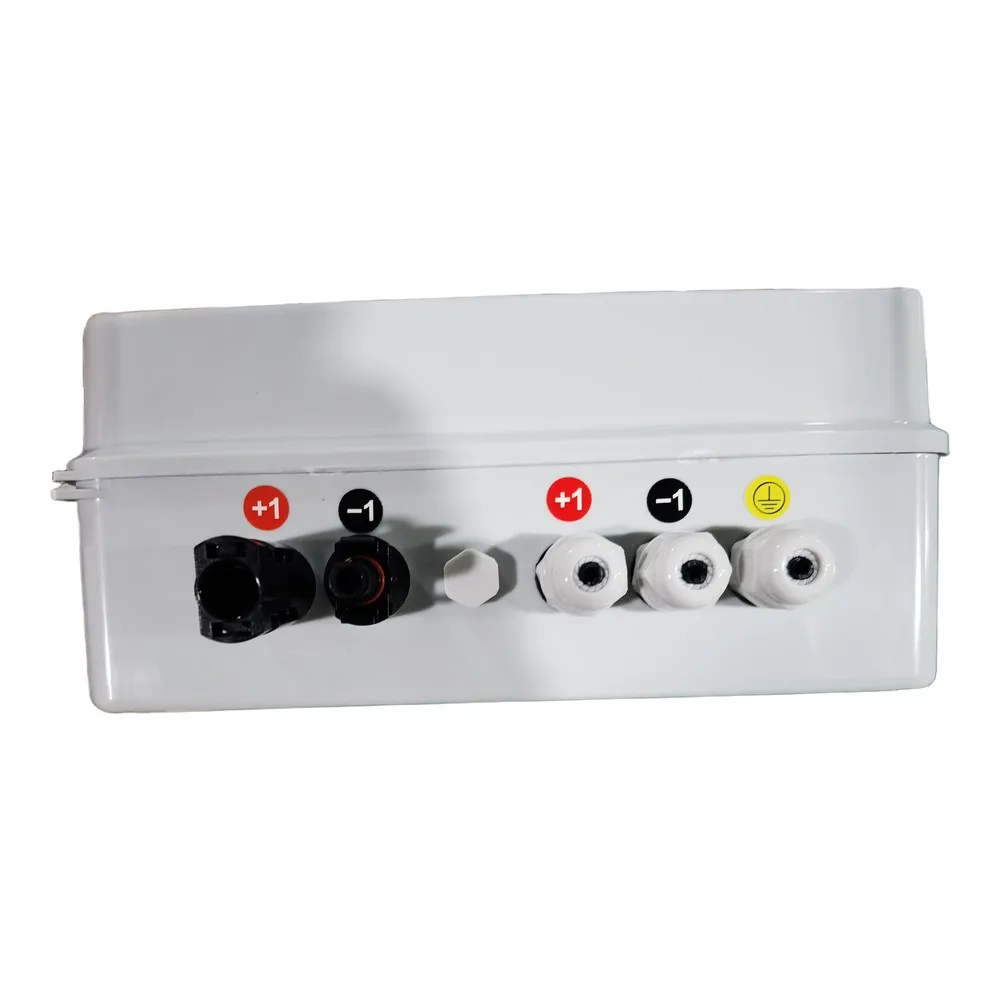 600V Photovoltaic Combiner Box 1In1Out PC Housing IP65 Rated with 63A DC Circuit Breaker for Rooftop Solar Use
