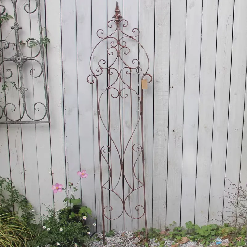 Vintage Distressed Rust Iron Climbing Plant Trellis with Pointed Top