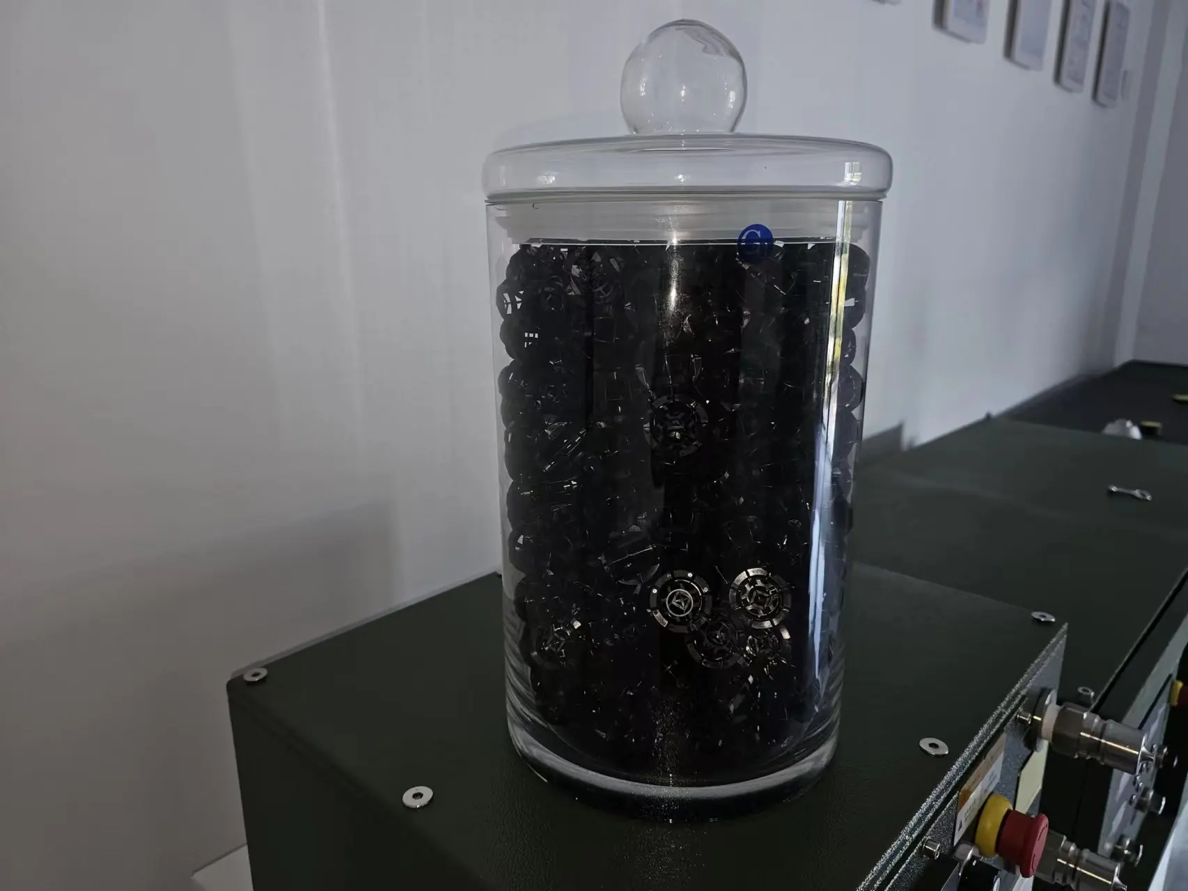 วัสดุป้องกันการระเบิดและป้องกันอันตรายแบบหลายด้านทรงกลวงสำหรับถังน้ำมัน