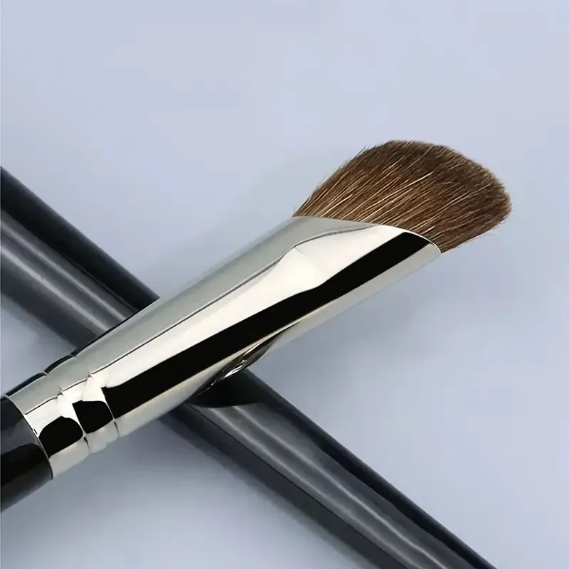 Pinceau professionnel pour le contour du nez – Ultra doux, adapté aux voyages, cadeau parfait pour les amateurs de maquillage (idéal pour le retour à l'école et les vacances
