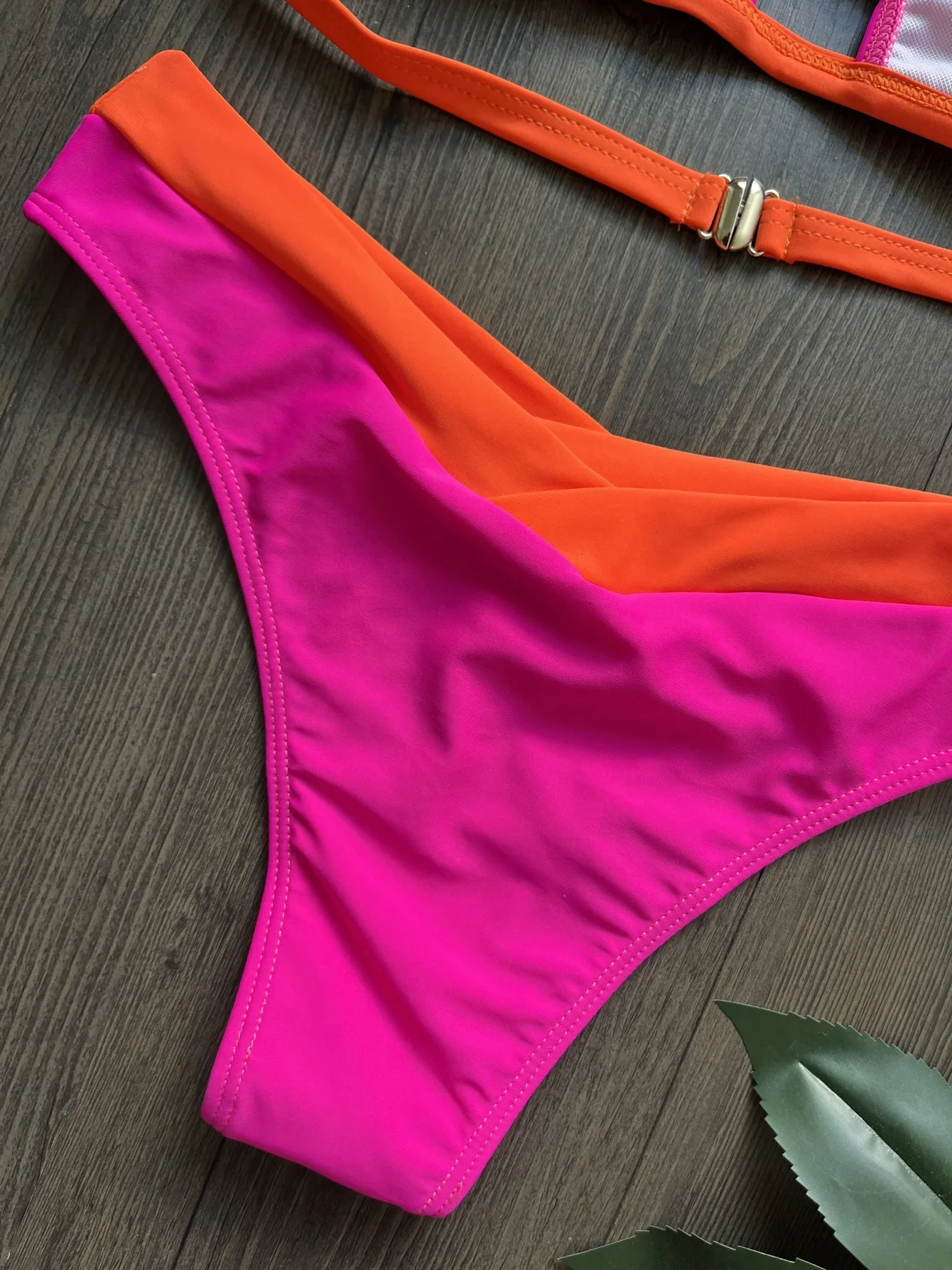 ヴィンテージビキニセット水着女性ツーピーススーツ水着無地中空水着ビーチ休暇水着