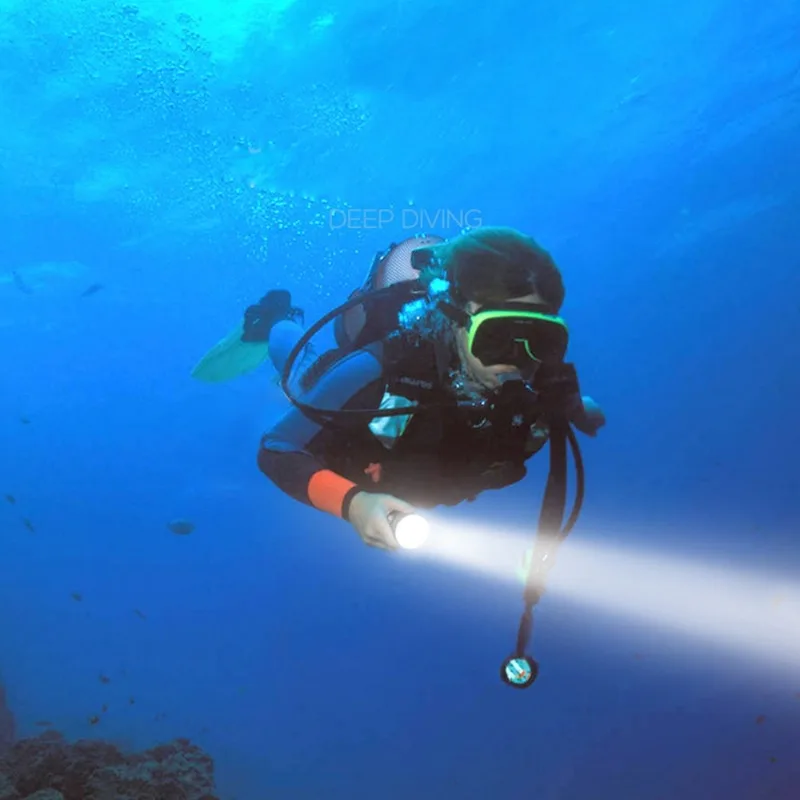 LED Diving Flashlight Super Bright L2 Professional Underwater Scuba Dive Torch IP68 Waterproof Hand Lamp Using 18650 Battery