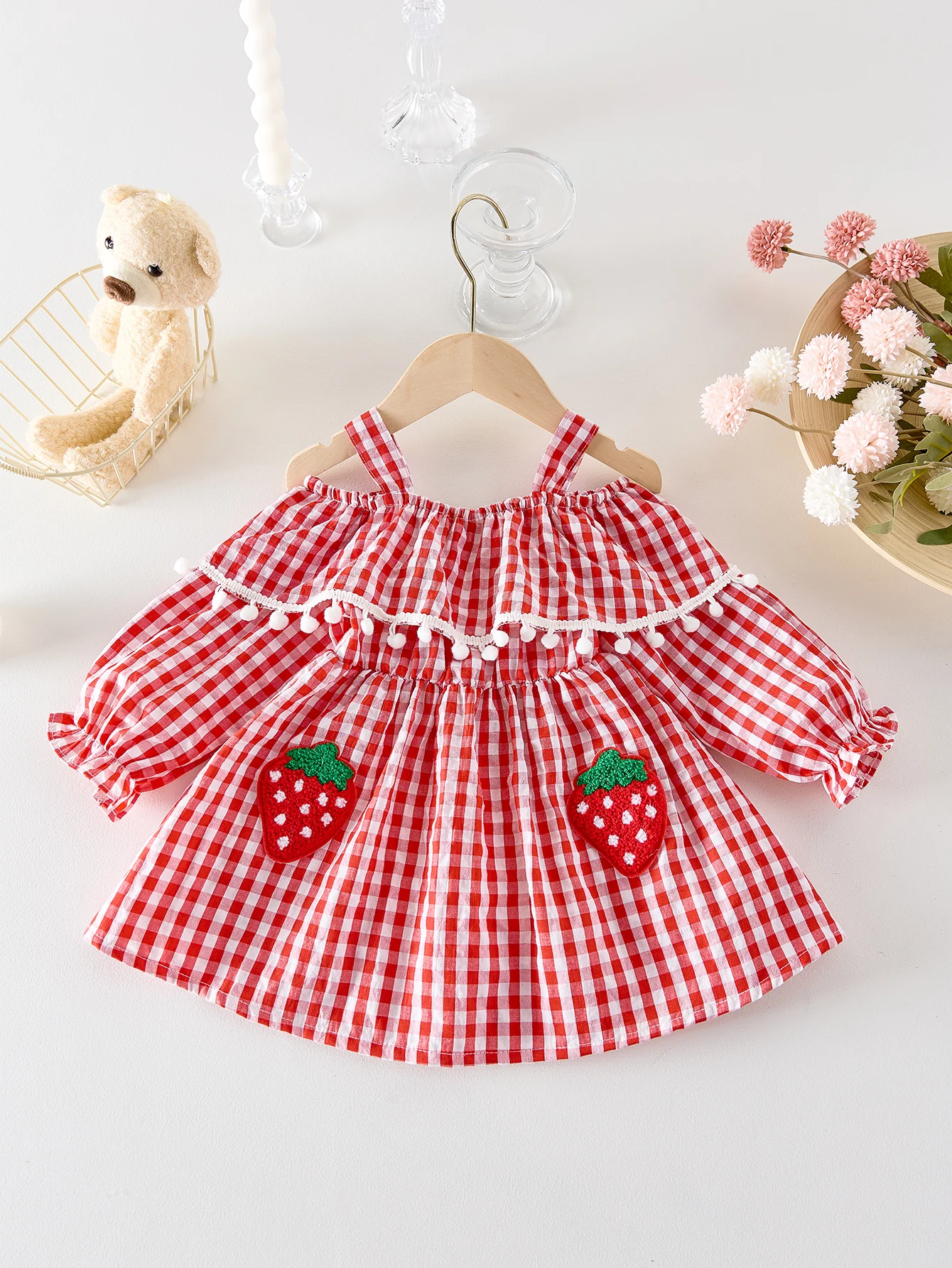 Autumn baby girl off-the-shoulder long-sleeved plaid dress and casual strawberry dress