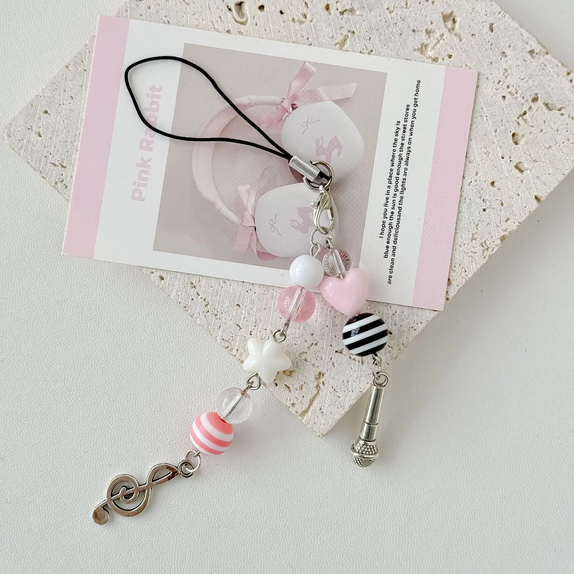 Y2K Jimat Ponsel Merah Muda Gitar Radio Gantungan Kunci Mikrofon Liontin Gantungan Kunci Tas Tali Telepon Aksesori Lucu untuk Anak Perempuan Perhiasan Wanita