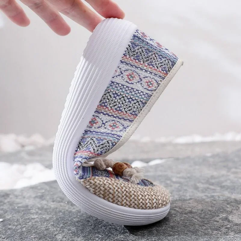 Hollowed Simple Casual Cloth Shoes Women Flat Soft Bottom Anti Slip Retro Ethnic Style Breathable Comfortable Drop Shipping