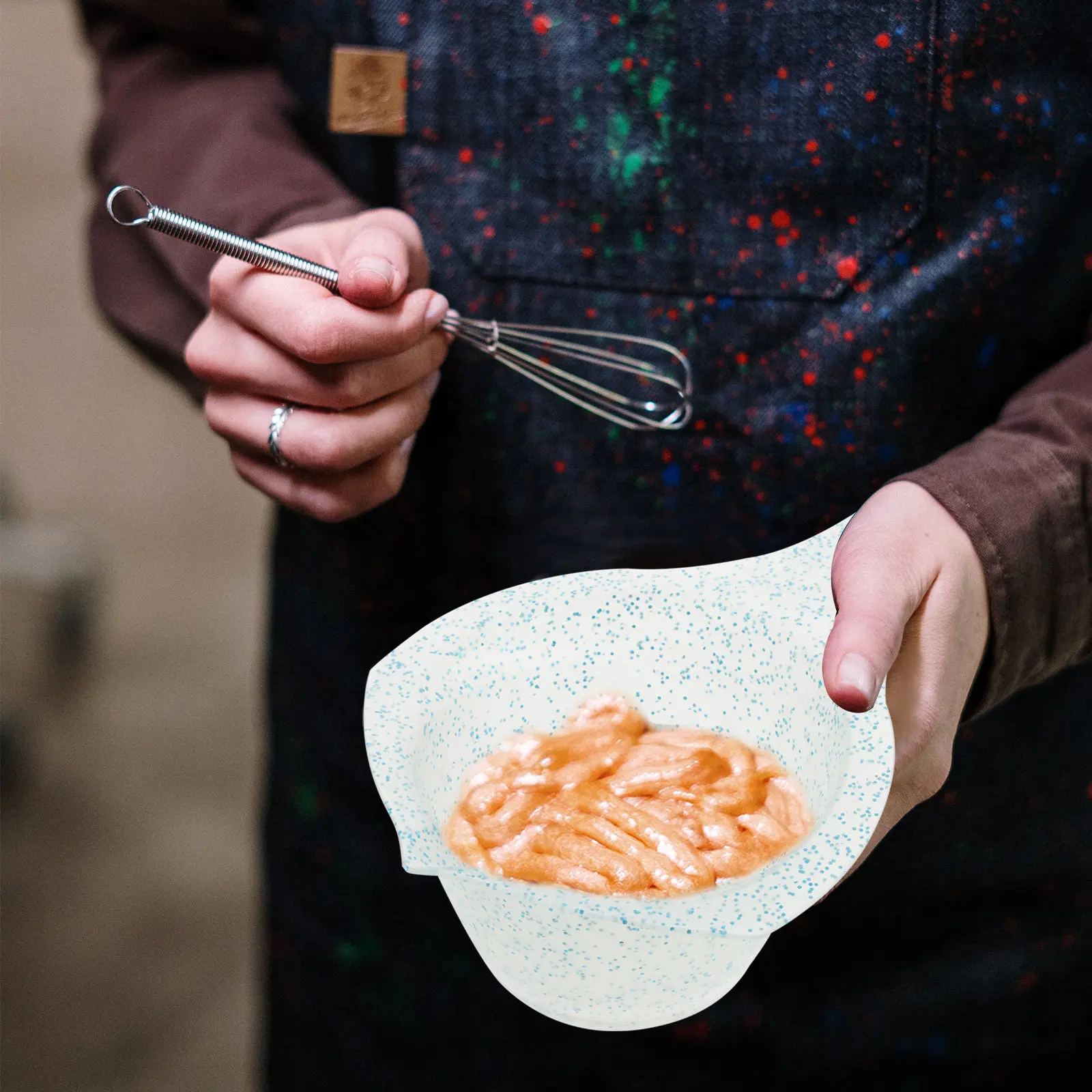 

1Pcs Frosted Hair Color Bowl Multi Functional Plastic Hair Dye Mixing Bowl Salon Tool Convenience for Home and Professional Use