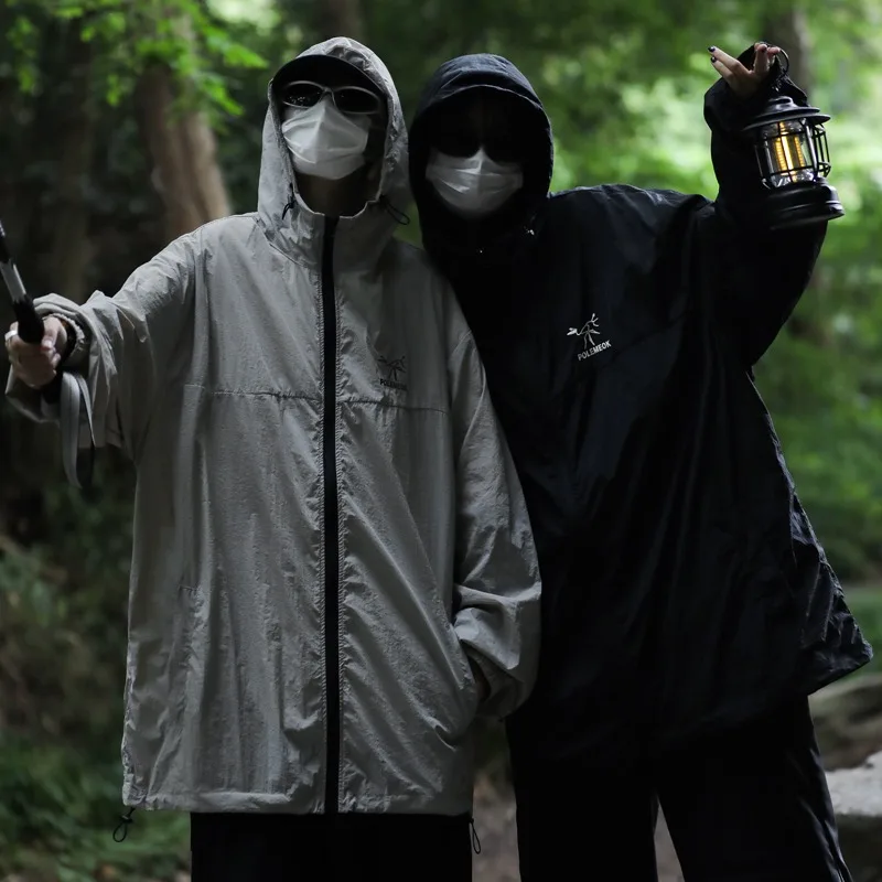 

Удлиненная длина, свободная посадка, легкая летняя мужская одежда для защиты от солнца, ветровка с защитой от ультрафиолета, повседневная толстовка с капюшоном