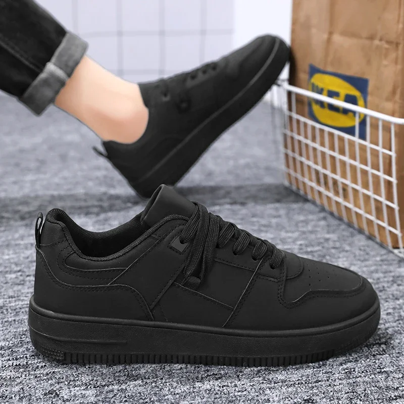 

Men Outdoor Leather Shoes Walking Male Leisure Running Sneakers Flat Classic Black Sports Shoes Lace Up Skateboard Board Shoe