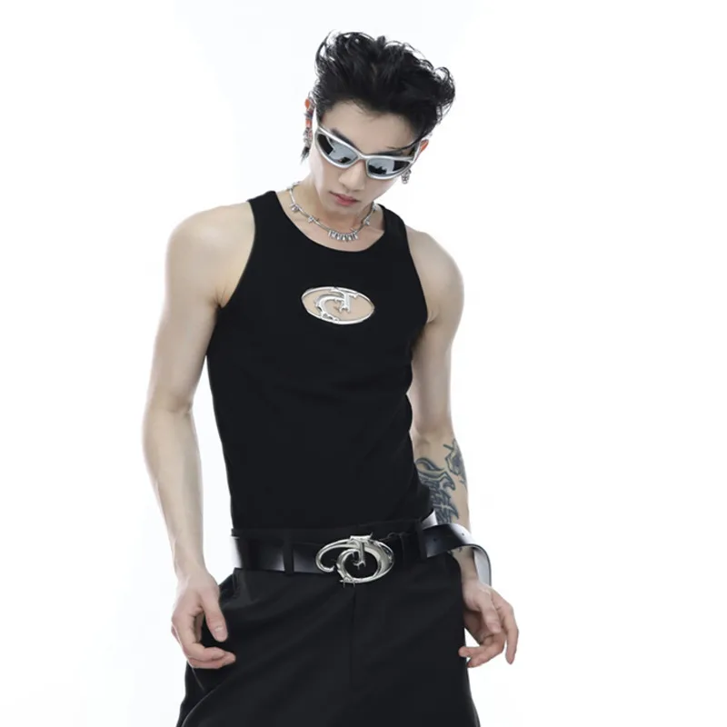 IEFB Spring New Fashion Men's Vest Niche Design Metal Hollow Out Trendy Solid Color Sleeveless Tank Tops American Style 9A8385