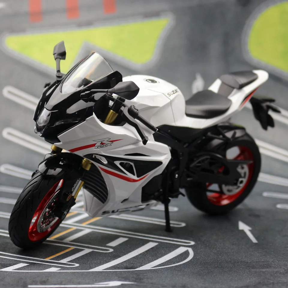 1/9 Suzuki GSX-R1000R Toy Motorcycle For Children Racing Model
