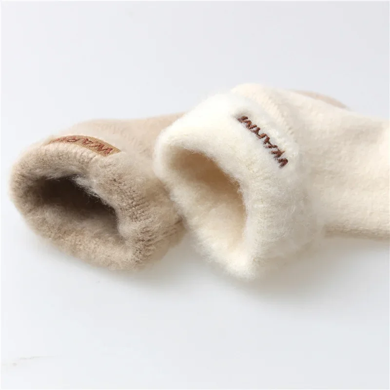 Children\'s Socks Winter Plush Thick Comfortable Solid Color Baby Mid Tube Terry Sock Kids Boys Girls Warm Supplies Accessories