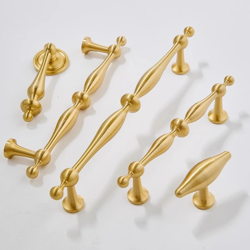 Francuski mosiężny uchwyt do drzwi szafek, szuflad, nowoczesny, prosty, do szafek kuchennych, w stylu europejskim, okucia do szaf, lekki luksus, złoty uchwyt.