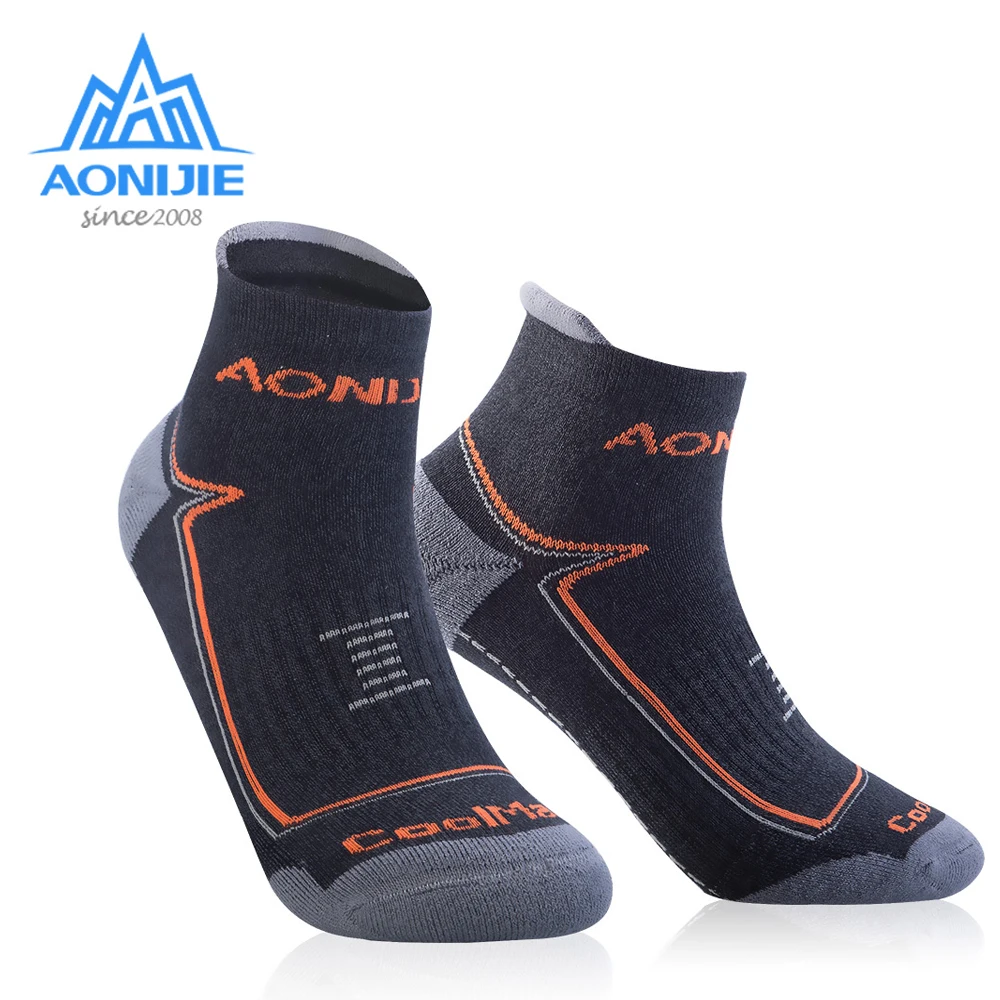 

AONIJIE Outdoor Sports Sock Running Athletic Performance Tab Training Cushion Quarter Compression Socks Heel Shield Cycling