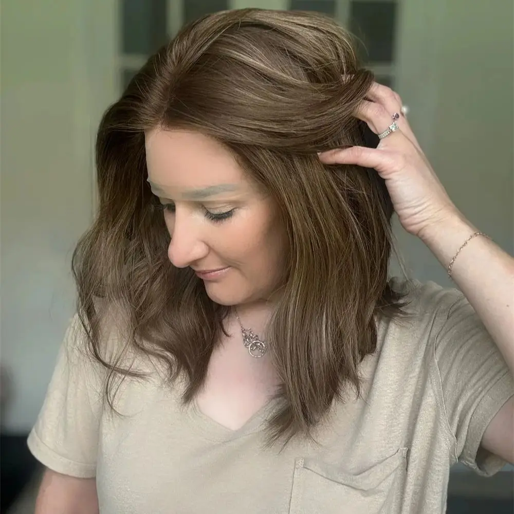 Short Wavy Synthetic Hair 13x4 Brown Highlight Lace Front Wigs 14 Inch Natural Wave Wig Heat Resistant Fiber Daily Use Realistic