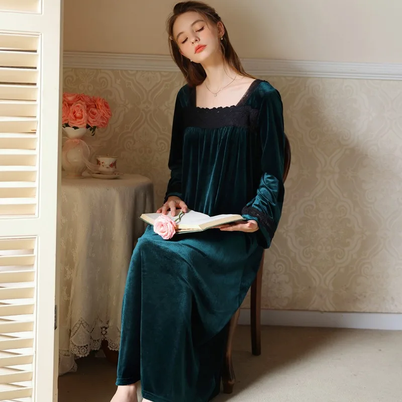 princess nightgown with long sleeves for autumn winter velvet sleepwear red lace dress black square collar FG657