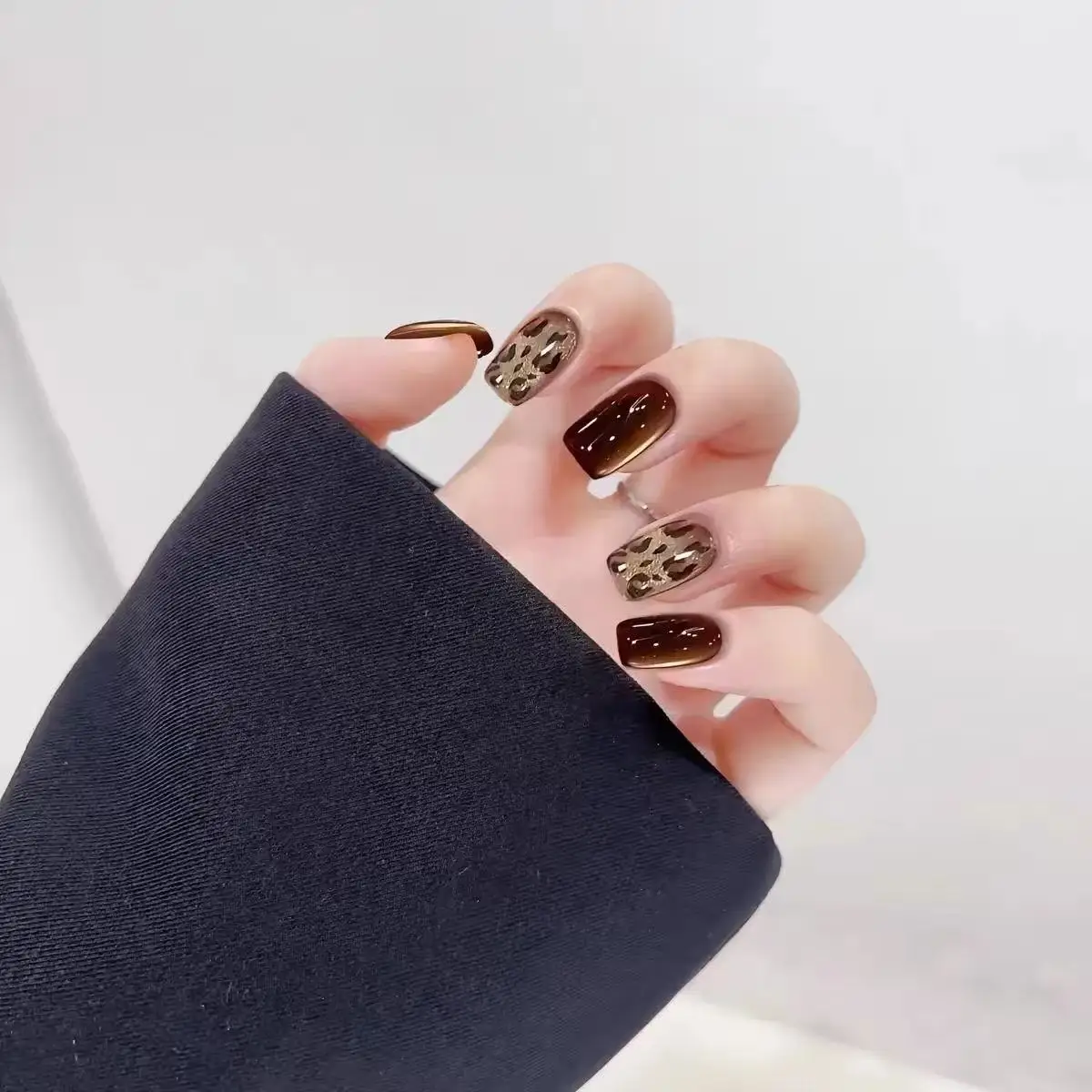 10 قطع من أظافر الفتيات الحلوة والباردة والحارة الراقية، أظافر صناعية مصنوعة يدويًا بطبعة الفهد من ميلارد #3
