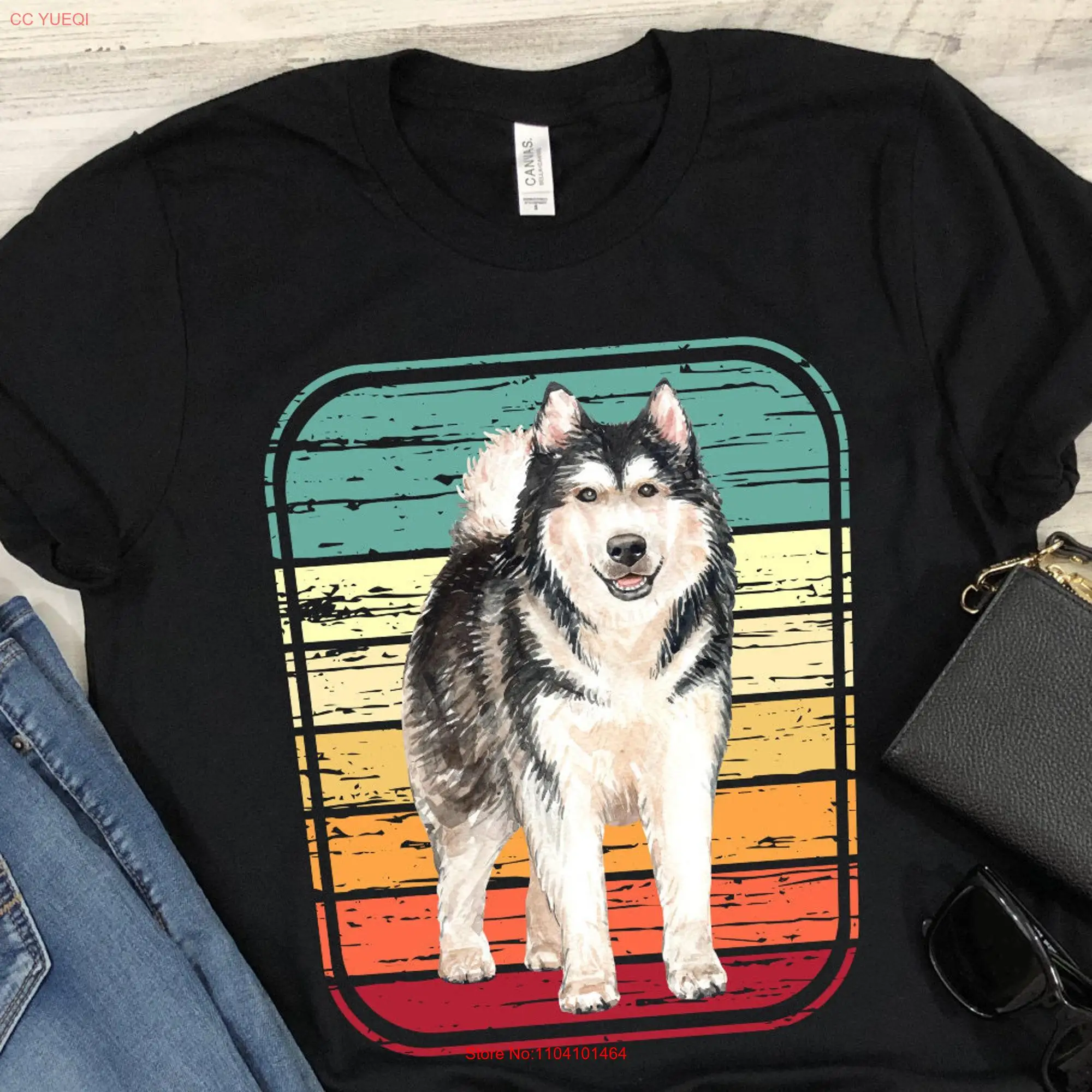 Alaskan Malamute T Shirt Dog Vintage Mom or Dad Retro Distressed for Men and Women long or short sleeves