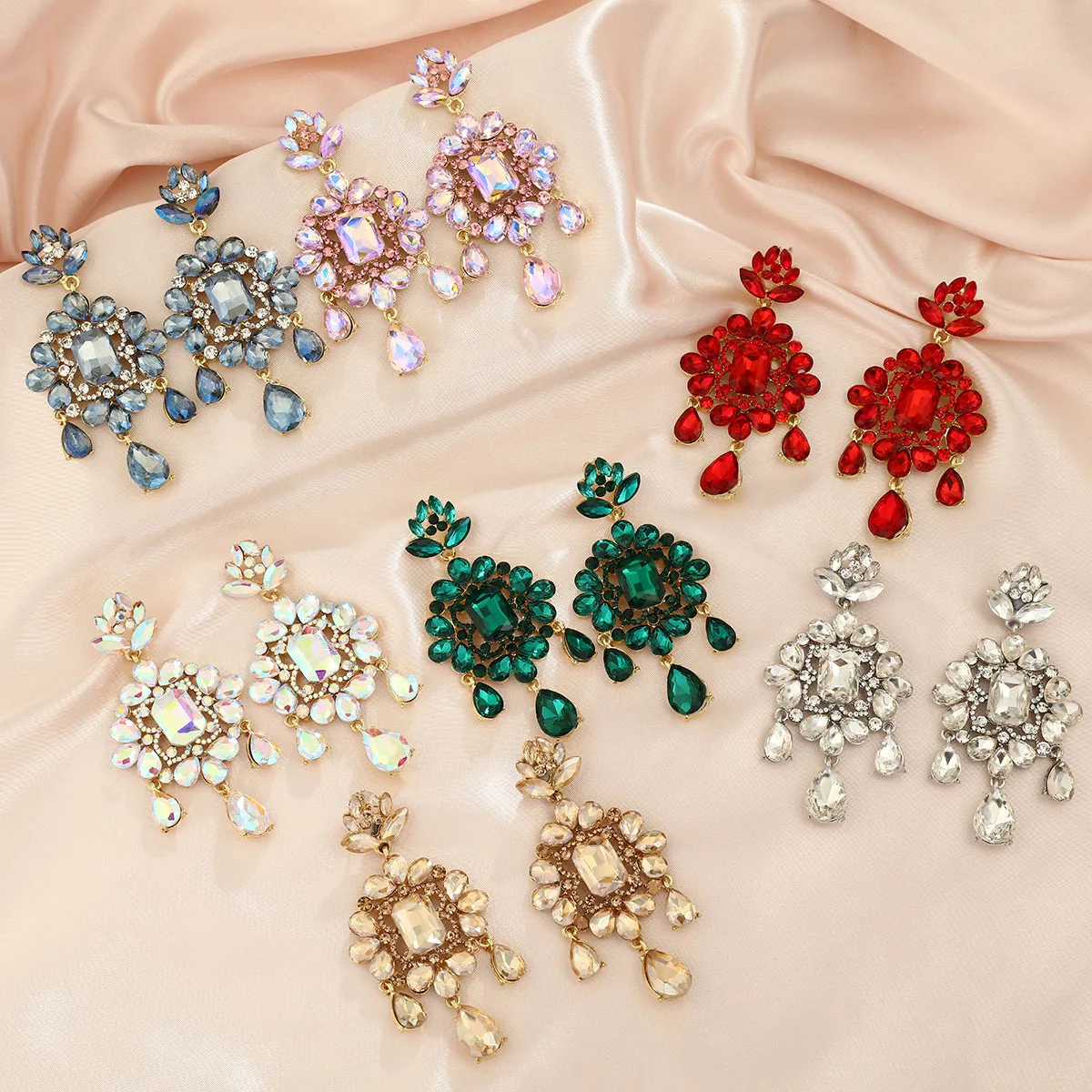Fashion Women's Crystal Earrings Irregular Geometric Earrings Light Luxury Super Flash Diamond Versatile Exaggerated Ears