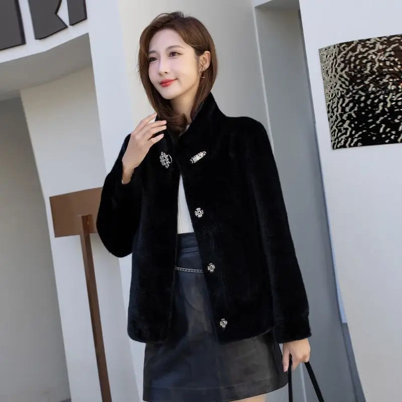 Luxury Brand High-end Diamond Button Fur Coat Winter Warm Women Faux Fur Jacket Fluffy Soft High-quality Outerwear Fluffy Jacket