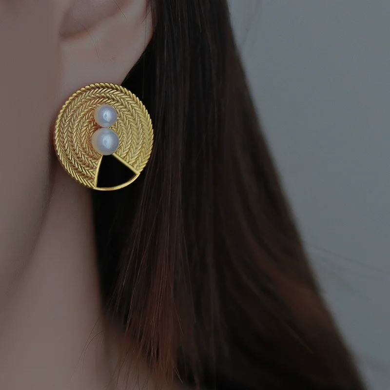 

Brass Hat Faux Pearl Stud Earrings Women Jewelry Punk Party T Show Gown Runway Korean Japan INS