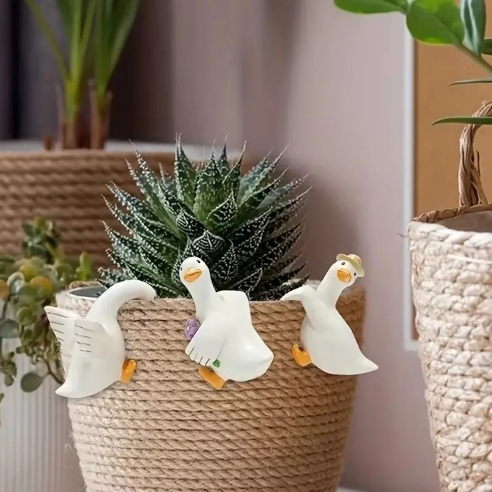 3PCS/SET Resin Duck Flowerpot Pendant Realistic Whimsical Style Flower Pot Decor Adorable Shape Simulated Animal Ornaments