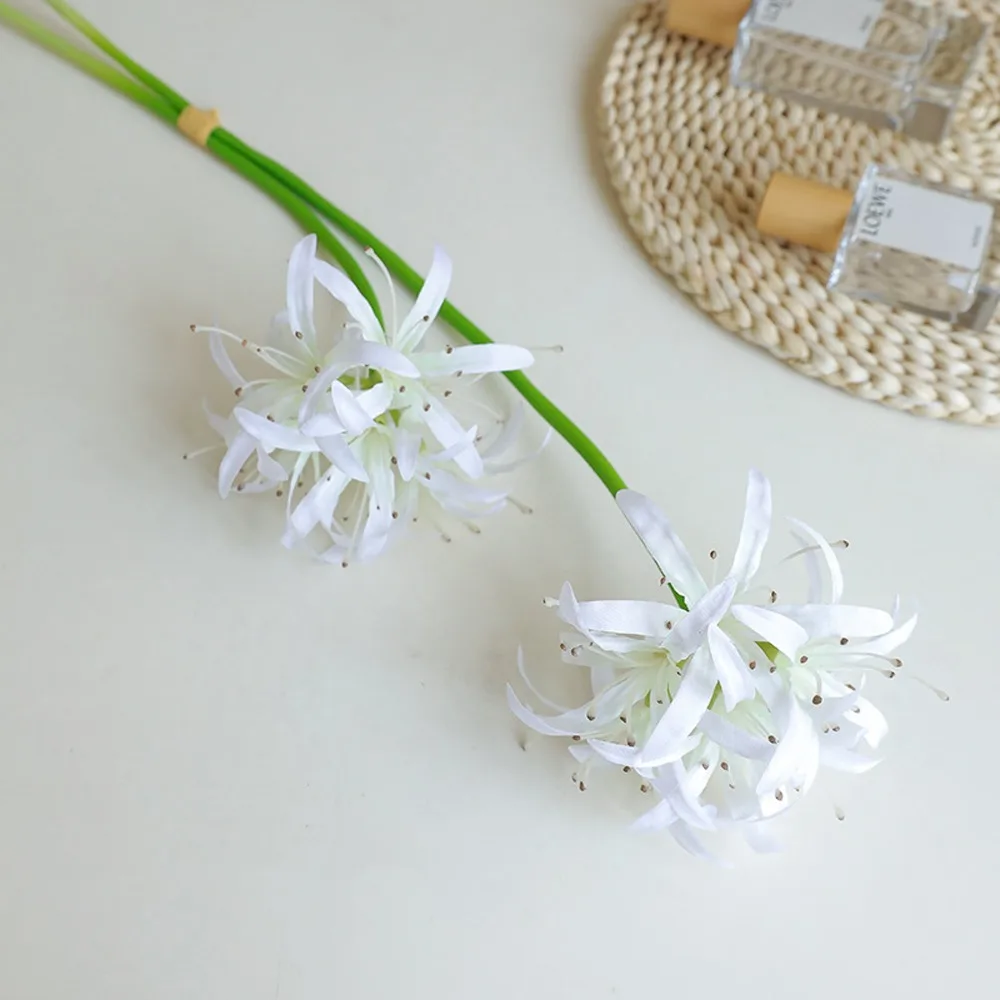 

2 Heads Artificial Silk Flower Branch Realistic Handmade Simulation Lycoris Flower Real Touch Fake Flowers