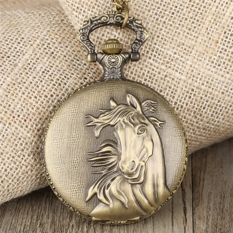 

Bronze Carved Horse Design Arabic Number Quartz Movement Clock for Men Women Long Necklace Chain Animal Timepiece Gift Reloj