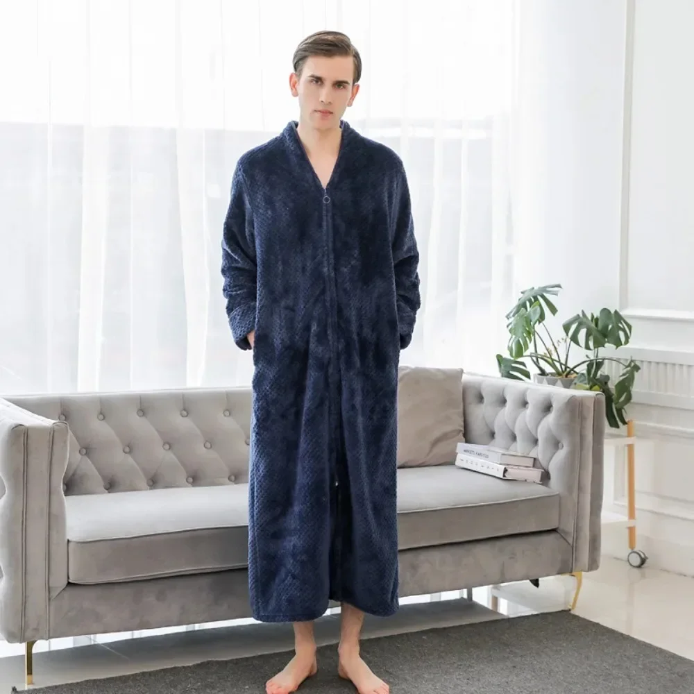 The New Bathrobe Facecloth Robe Couple Thickened and Lengthened Nightgown Men and Women Fat Pajamas Penguin