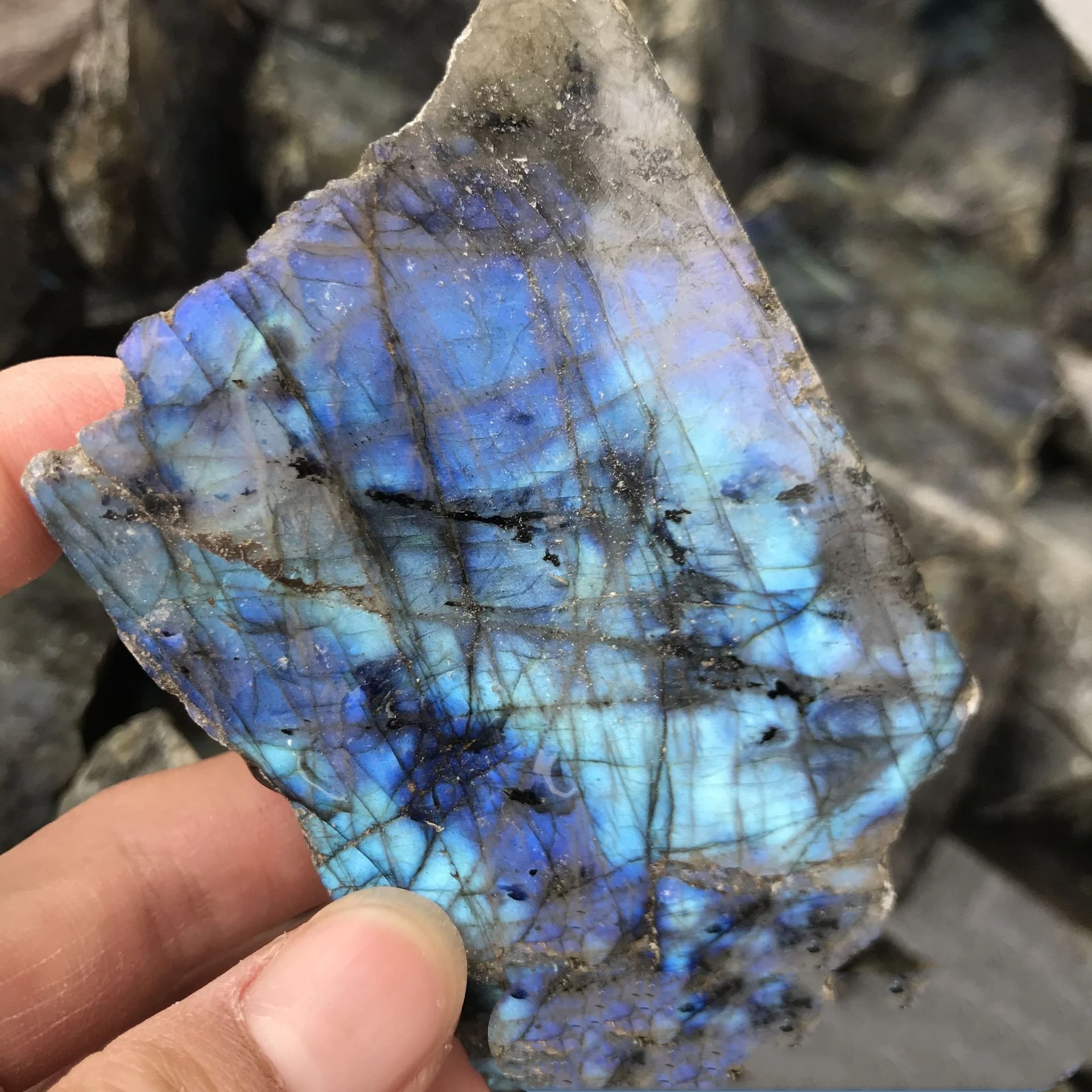 

Natural Pretty Color Labradorite Stone Irregular Slice Crystal Mineral Specimen for Jewelry Making Home Decoration Stone