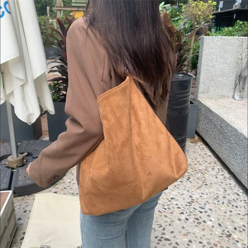 New Winter Vintage Casual Women\'s Bucket bag Middle Handbags large capacity Soft Faux Suede Ladies Shoulder Bag big totes brown