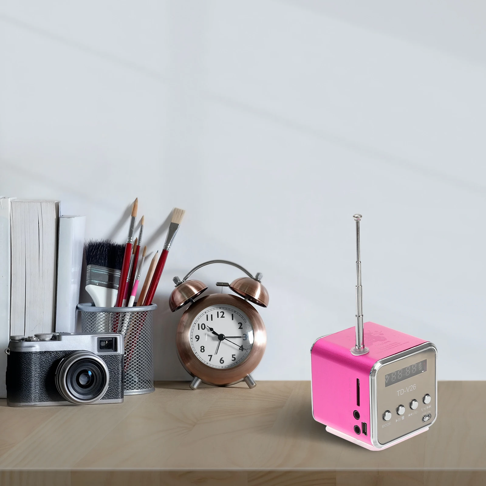 

Mini Digital Portable Speaker Mp3 Player Usb Card Slot Rechargeable Led Display Multi-Color Light Rosy