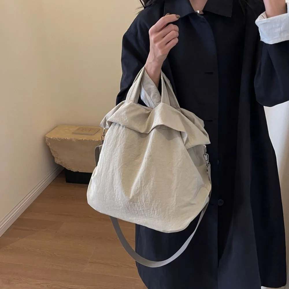 

Large Capacity Nylon Tote Bag Lightweigh Commuting Woman Shoulder Bag Casual Solid Color Minimalist Handbag School