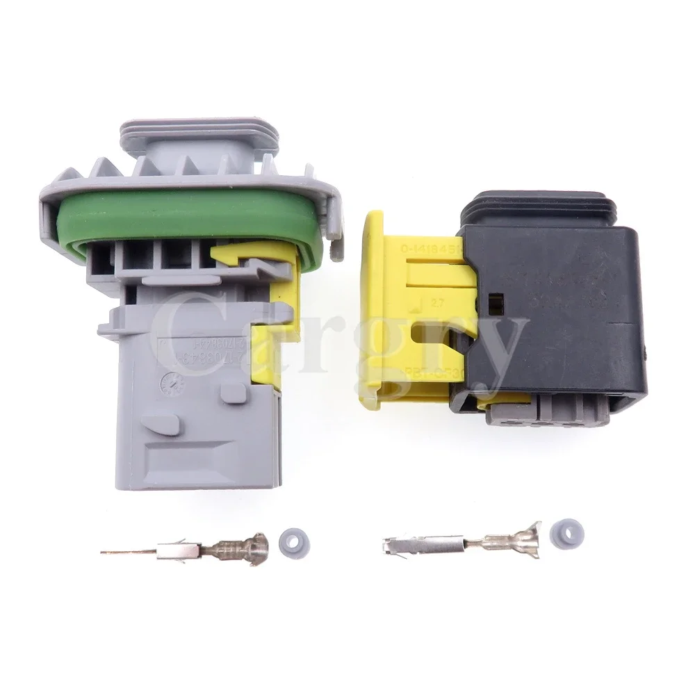 1 Set 3P 2-1703843-1 0-1418449-1 Gruppo CA Connettore automatico 0-1418451-1 0-1670729-1 2-1703843-1 2-1418448-1 Presa cavo per auto
