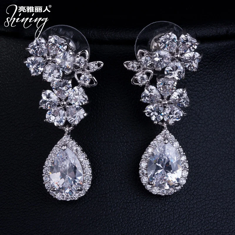 Luxury brand genuine real jewels Liangya beauty bride earrings lucky flower super flash 3AAA Zircon Earrings wedding photography