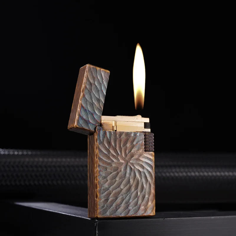 GZ Dazzling Pattern Carved Strong Steel Tone Side Burning KerosIene Lighter Personalized Men's High-end Gift Lighter