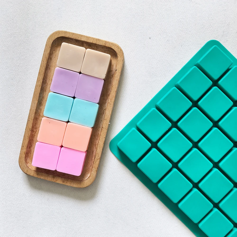 1pc 40 hole small square shaped baking silicone mold, suitable for DIY chocolate, candy, pudding, cookies, ice tray view 6