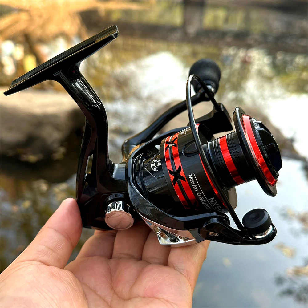 Carrete de pesca ligero para mar con giro suave y bobina metálica - imagen 2