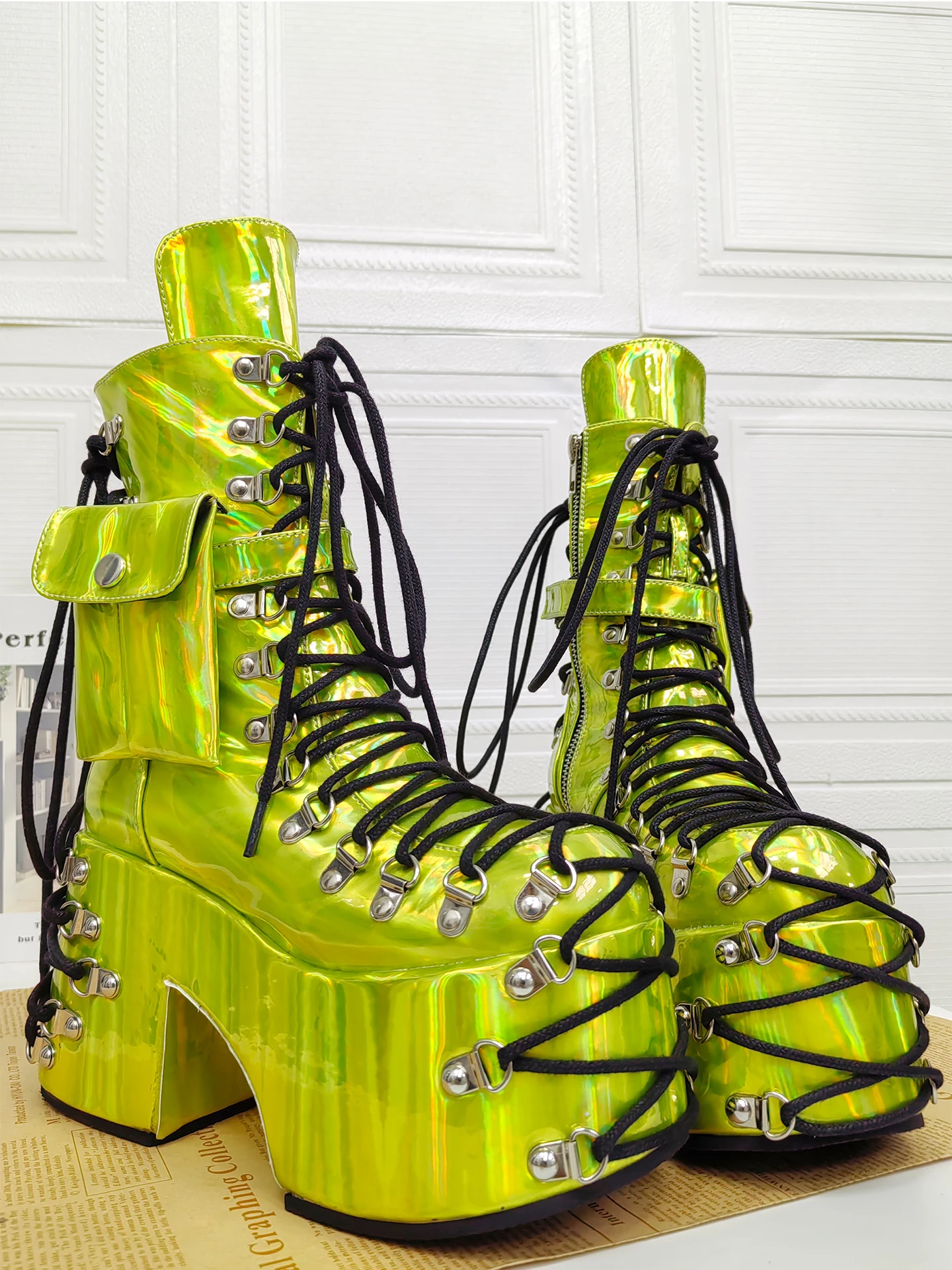 2026 New Product Punk Boots Retro Girl Round Head Sponge Cake Thick Bottom Boots Japanese Fashion Mid Top Boots