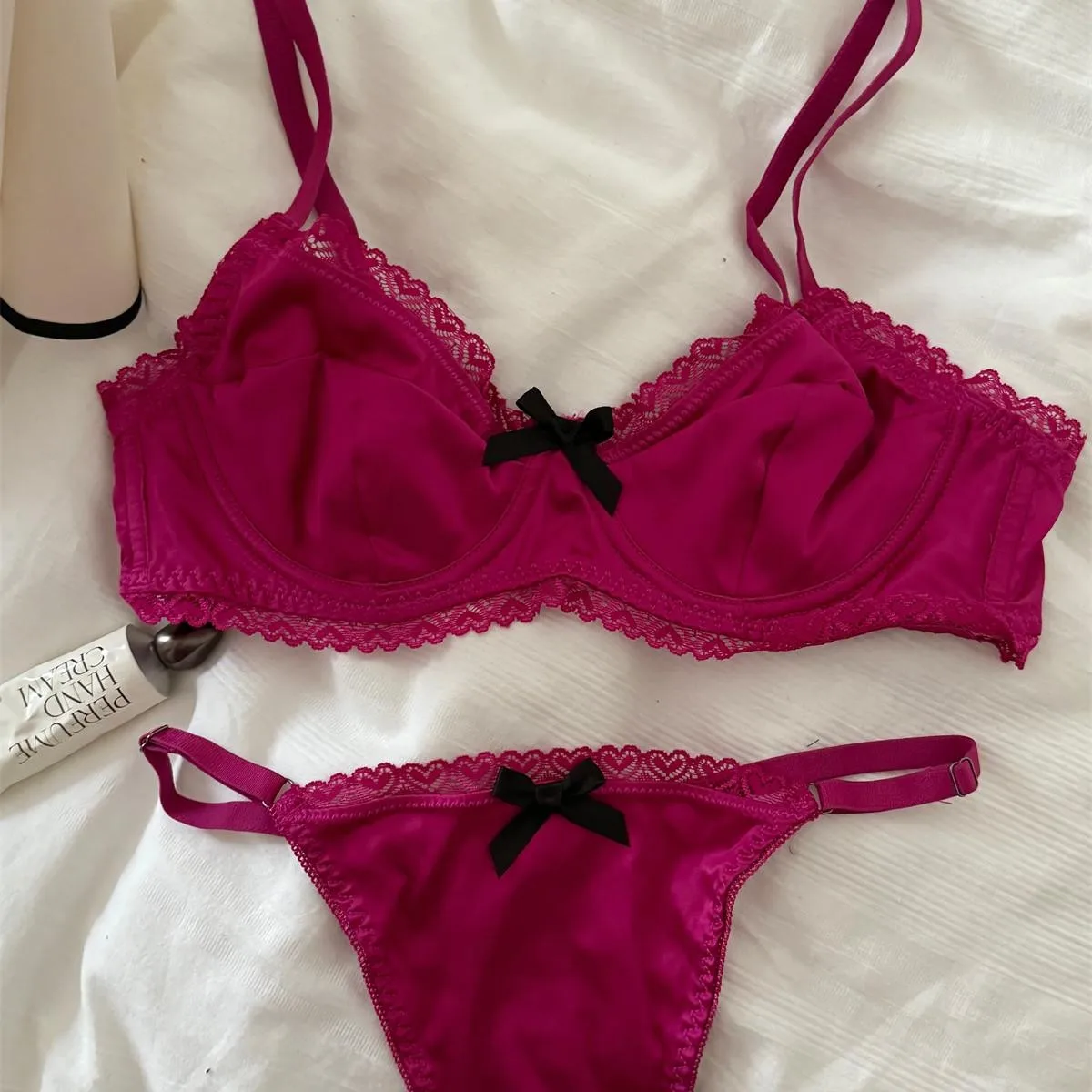 

French style niche rose red thin cup sexy silk upper support gathering breathable underwear set European and American bra