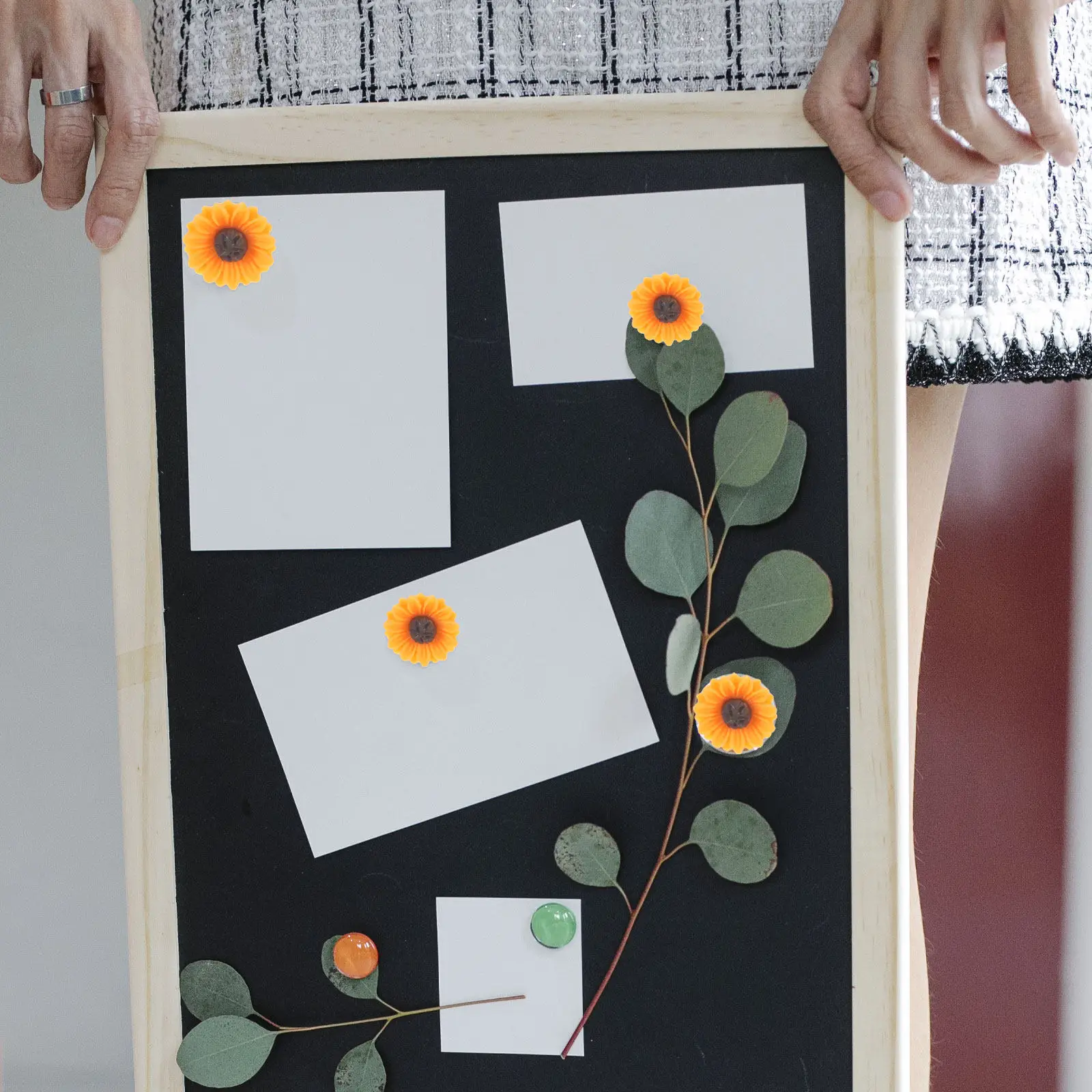 

50 шт. легких кнопок-гвоздиков в форме подсолнухов для офиса, класса, пробковой доски, декоративные кнопки-гвоздики