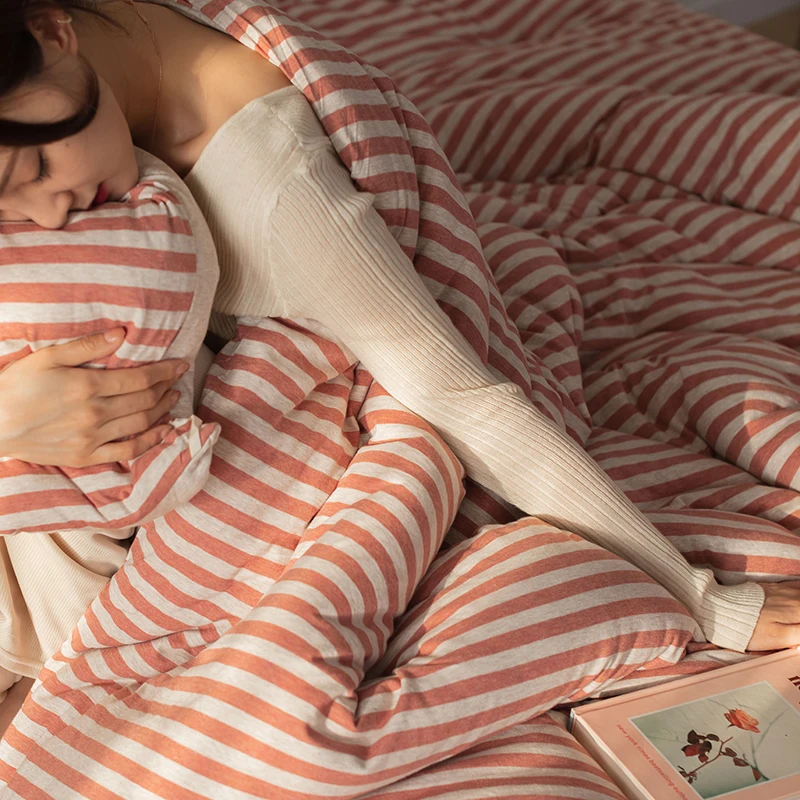 

Утолщенное вязаное одеяло из чистого хлопка, пригодное для машинной стирки, для зимнего использования, теплое, для использования в кондиционированных помещениях круглый год, с полосатым узором